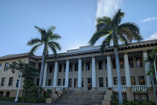 Frida’s Hawaiʻi Opens Second Spot Near UH Mānoa, Takes Over Oli’s Kitchen Space