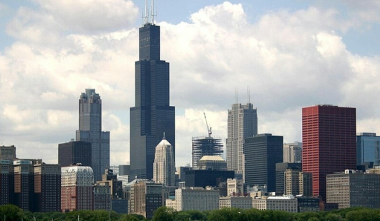 From Gray Skies to Mild Days: Chicago Heads for a Warm Halloween Week
