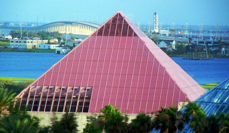Galveston's Moody Gardens Builds 2 Million Pounds of Ice Into a Caribbean Christmas
