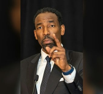 Georgia Early Voting Shatters Records as Dickens, Will Packer Hit the Trail