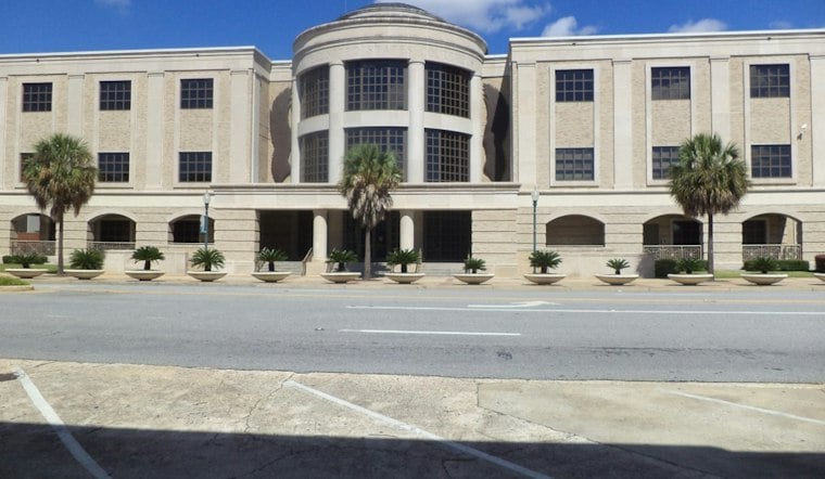 Georgia Prison Inmates Get 10 and 16 Years for Nationwide Jury Duty Scam
