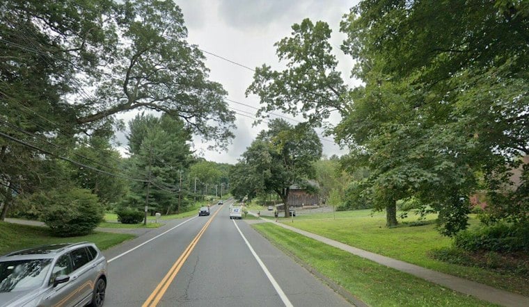 Glastonbury Opens New Sidewalk, Closing 20-Year Gap on Main Street