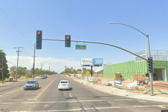 Glendale Woman Critically Hurt in Stabbing, Man Taken Into Custody
