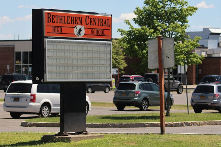 Glenmont Teen With 26 College Credits Fights Bethlehem Schools Over Early Graduation
