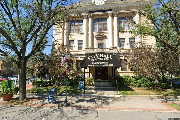 Glens Falls Council Parking Resolution Passes 3-2