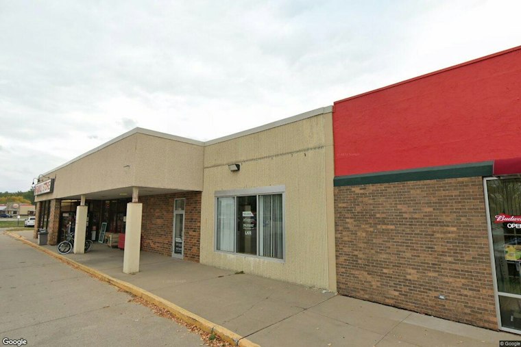 Golden Yolk Cracks Open on Boyrum Street, Bringing Skillets to Iowa City's South Side