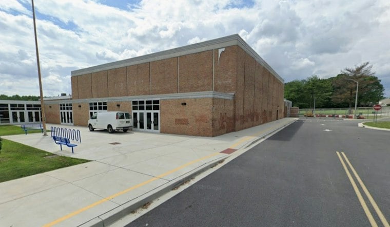 GOP Candidates Pitch Shuttered Golden Ring School to Fix Overlea's Trailer Crowding