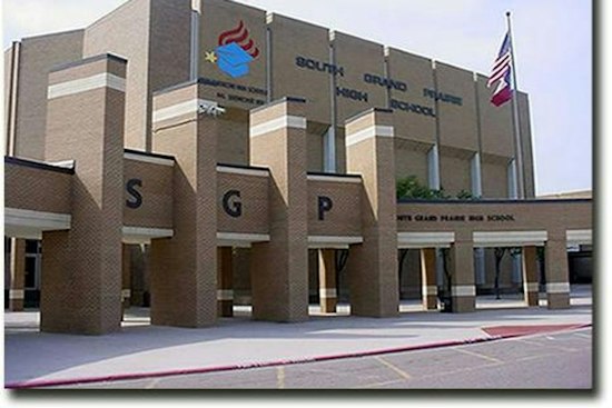 Grand Prairie ISD Cancels Little Shop of Horrors After Girl Wins Lead Male Role