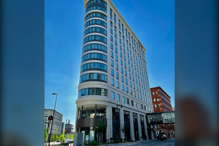 Grand Rapids Clears Bar Space Where Wahlburgers and The Foolery Both Flopped