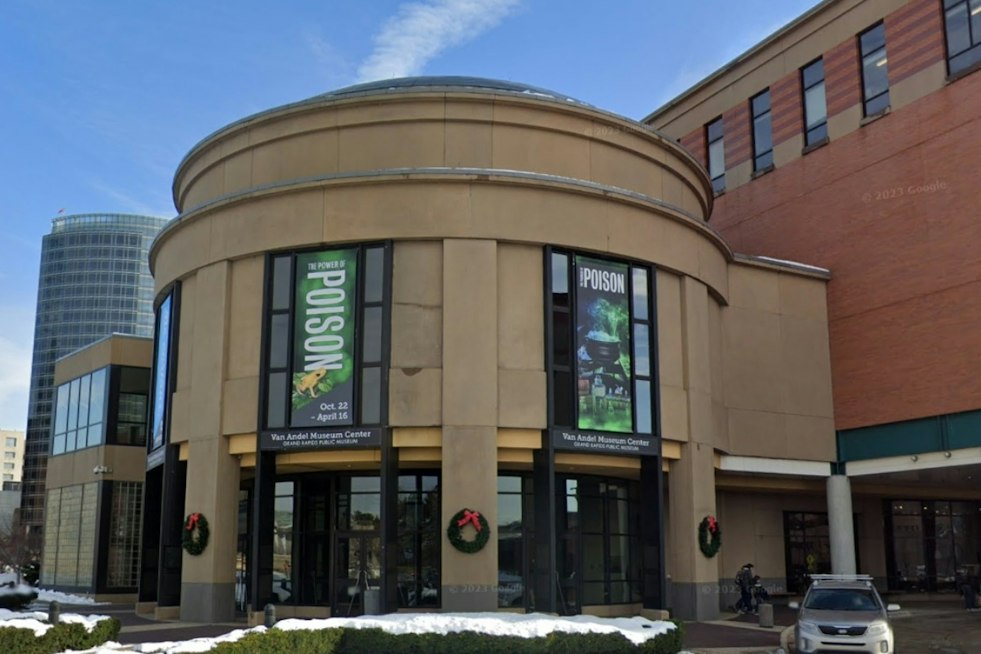 Grand Rapids Museum Reopens Anishinaabek Exhibit With Holograms, Veterans Wall