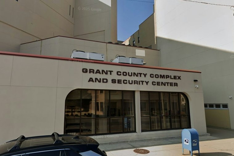 Grant County Sheriff Uses Roll Call to Connect With Community