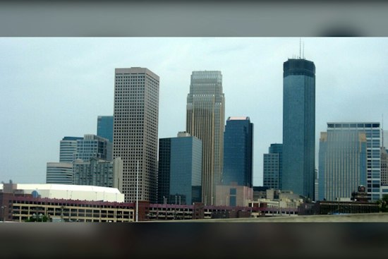 Gray Skies, Then Thunder: Minneapolis Braces for Stormy Midweek Warmup