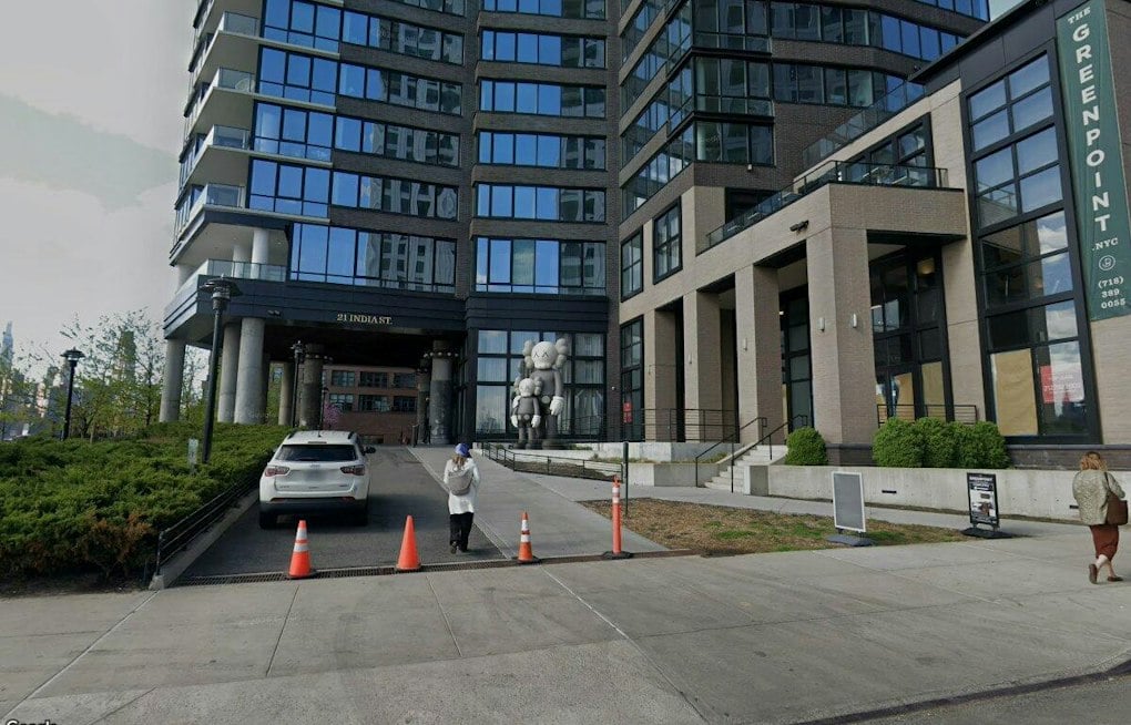 Greenpoint Luxury Tower Ran on Generator for a Month, Tenants Sue Over Fire Fallout