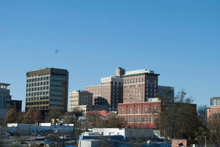 Greenville Basks in 82-Degree Sunshine Before Weekend Cold-Front Crash
