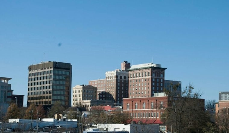Greenville Soaks Up Sunny 70s Before Soggy Sunday Crashes Weekend