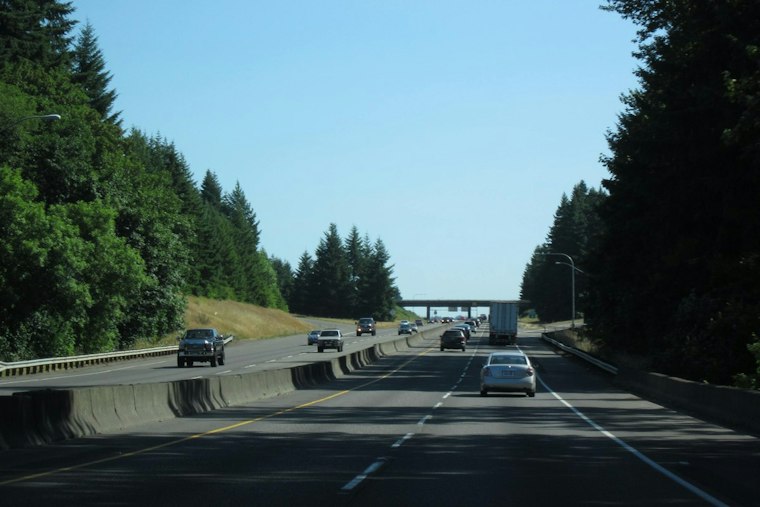 Gresham Man Faces DUI Charge After I-5 Crash Sends Three to Hospital in Cowlitz County
