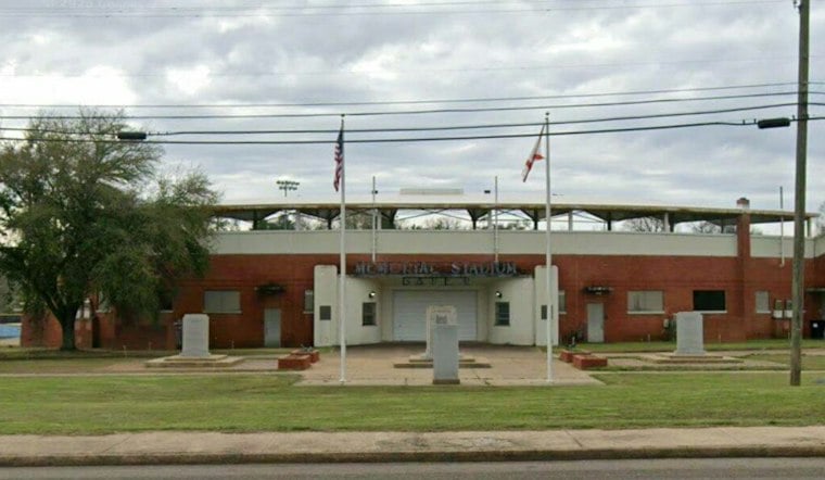 Gunfire Near Selma, Alabama, Homecoming Game Sends Players Diving to the Field