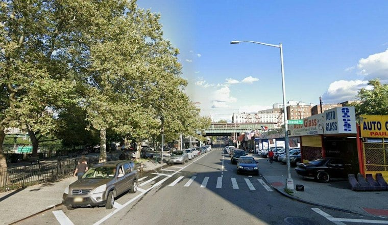 Gunman Robs Man Sitting on Mount Eden Bench, Flees on Two-Wheeler
