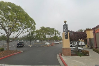Guns-Drawn Police Scare Clears Out San Jose AMC, No Weapon Found