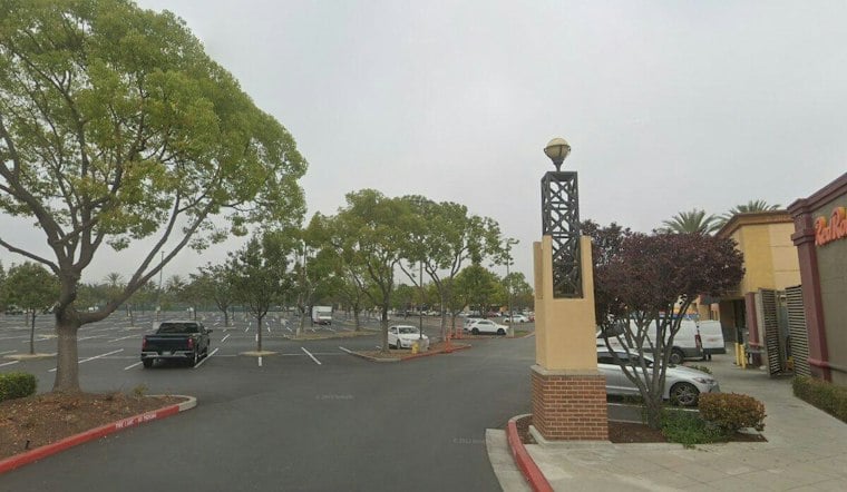 Guns-Drawn Police Scare Clears Out San Jose AMC, No Weapon Found