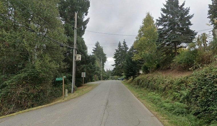 Gunshots Send Lake Forest Park Residents Fleeing as Man Shot in Hip