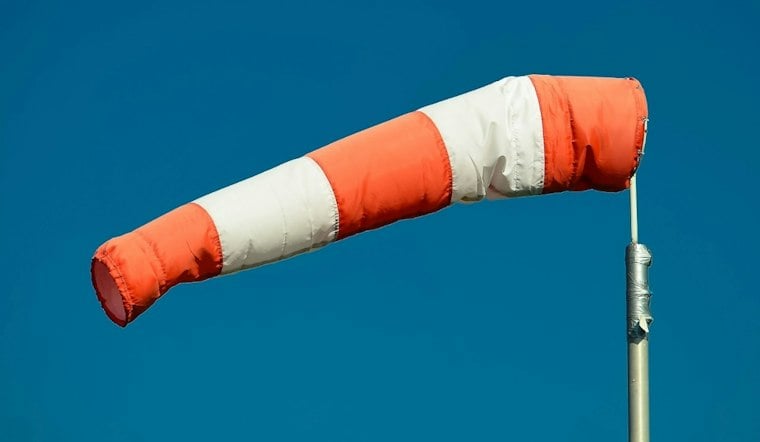 Gusty Fall Blast Wallops Austin Commute Under Wind Advisory