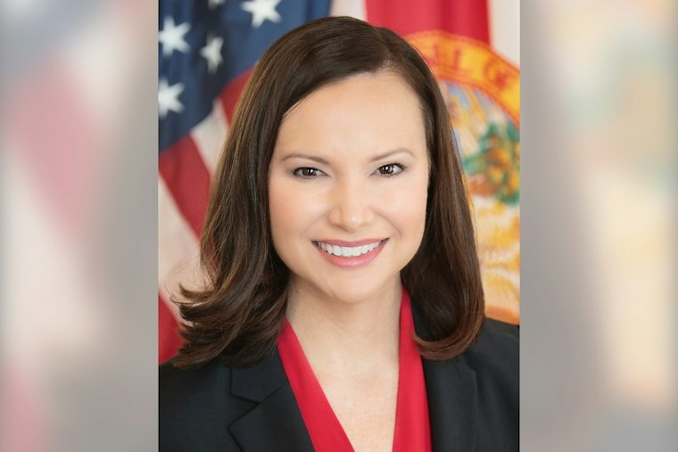 Haitian TPS Advocates Press Sen. Moody as Extension Bill Stalls