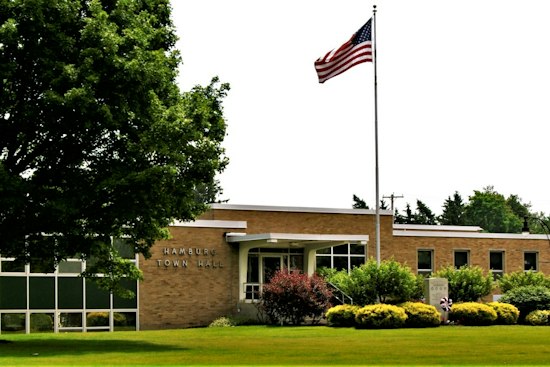 Hamburg Weighs Year-Long Data Center Ban as Neighboring Towns Already Hit Pause