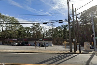 Hammer-Wielding Duo Robs Gaming Machine At Atlanta Gas Station, Police Say