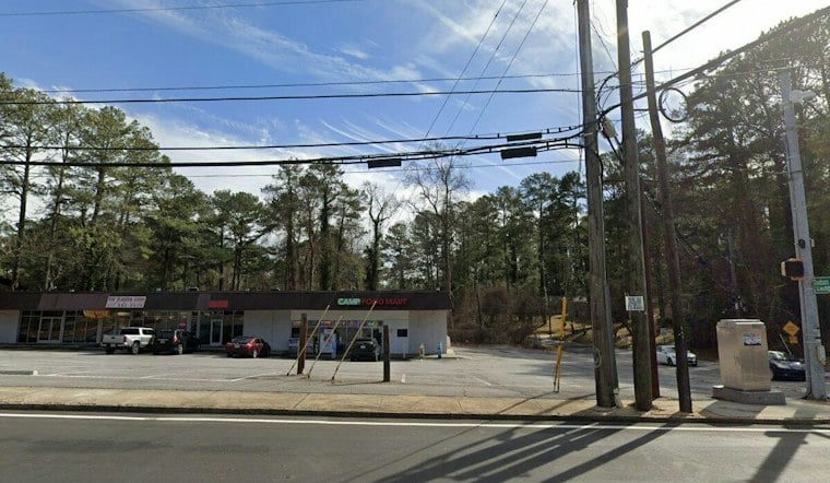 Hammer-Wielding Duo Robs Gaming Machine At Atlanta Gas Station, Police Say