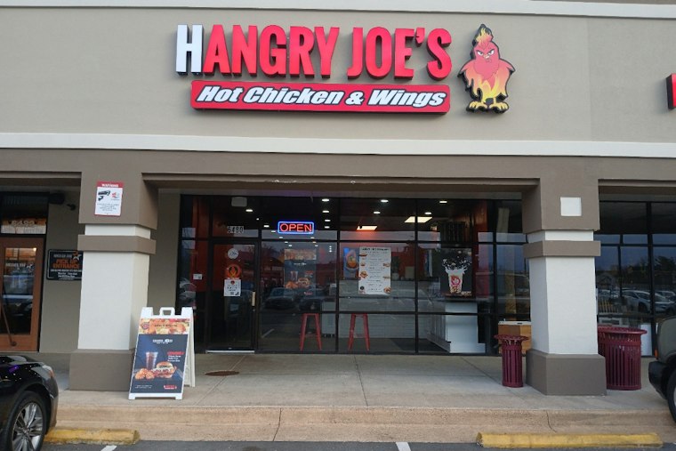 Hangry Joe's Hot Chicken Lands in Canton, Free Sandwiches for First 100