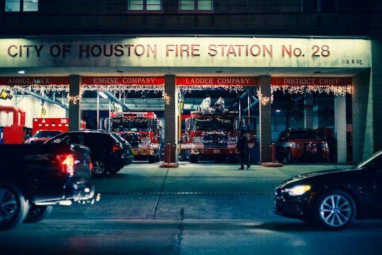 Harris County Deputy Martinez Pulls Injured Woman From Burning Car
