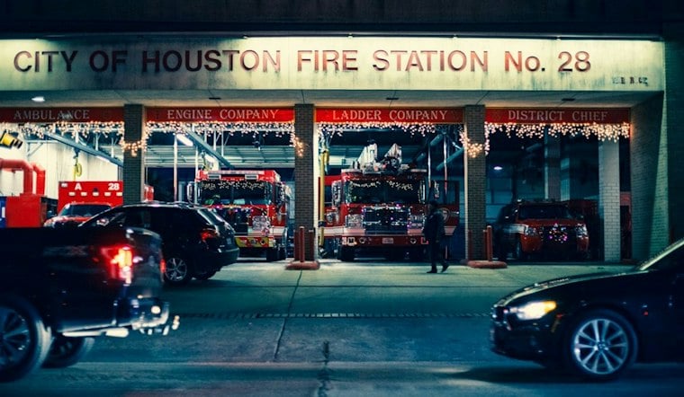Harris County Deputy Martinez Pulls Injured Woman From Burning Car