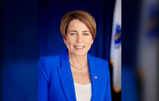 Healey Leads Minogue by 25 Points in New Mass. Poll, Markey Routs Deaton