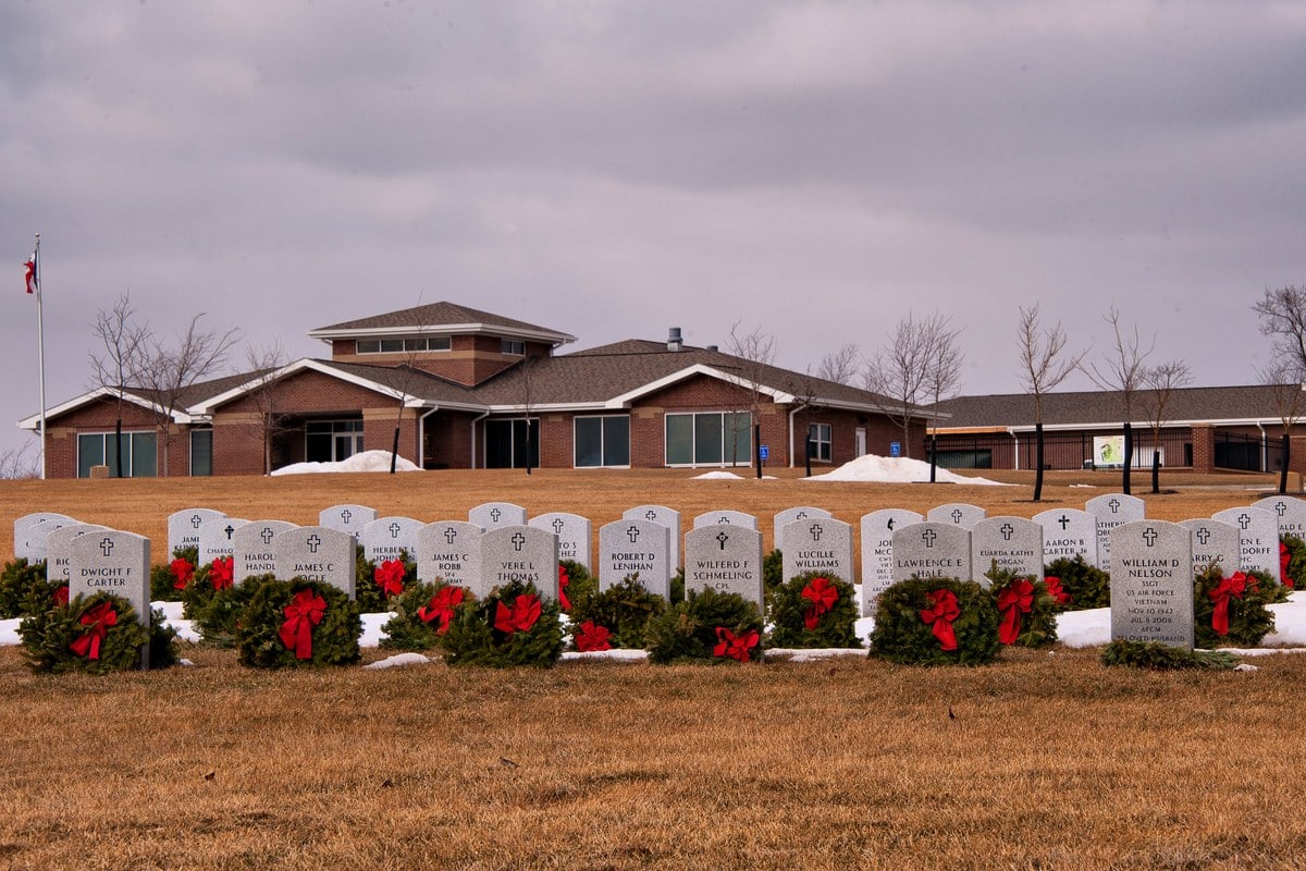 Helicopter Delivers 16 Unclaimed Veterans to Final Rest at Iowa Cemetery