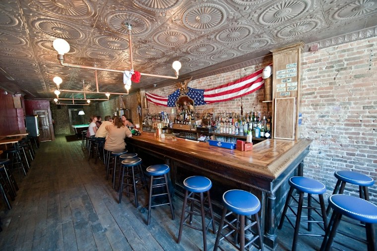 Hell's Kitchen Loses Scruffy Duffy's as 10th Avenue Bar Pours Its Last on Nov. 29