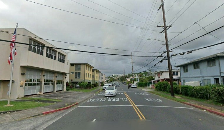 Helmetless Moped Rider, 62, Critically Hurt in Liliha Crash Near Bakery