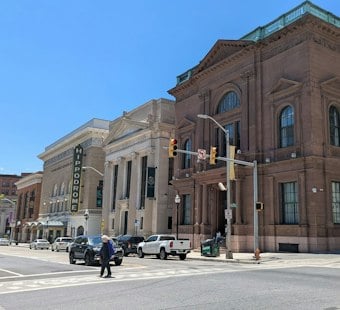 Henry VIII's Six Wives Return to Baltimore's Hippodrome With New Cast