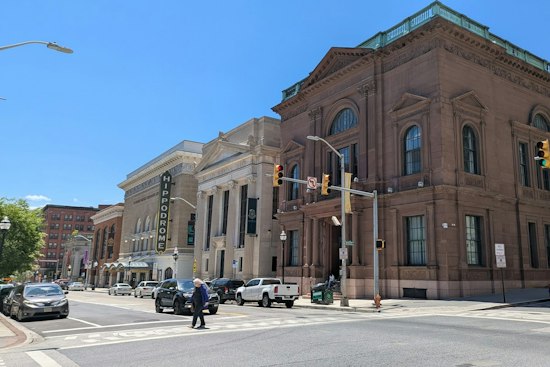 Henry VIII's Six Wives Return to Baltimore's Hippodrome With New Cast
