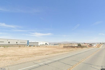 Hesperia Man Holds Wife, Co-Worker at Knifepoint, Threatens to Kill Both