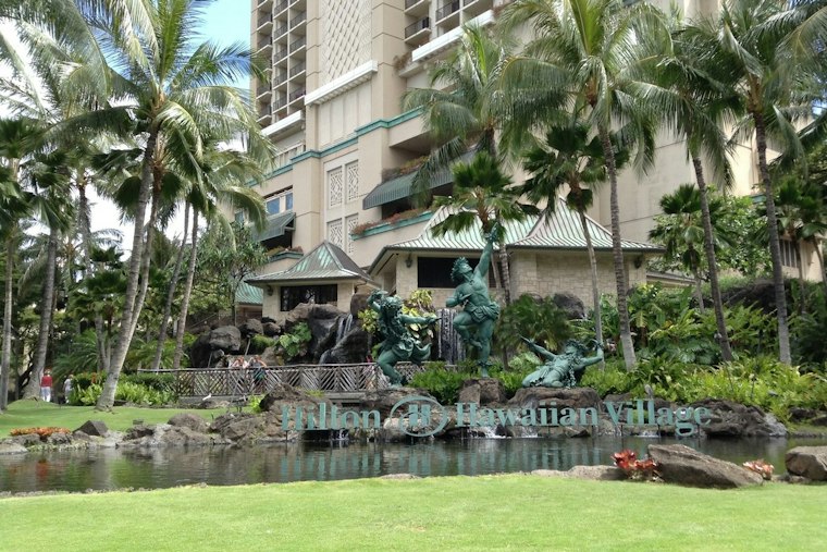 Hilton Hawaiian Village Lists $179 Kamaʻāina Stay for Halloween Weekend