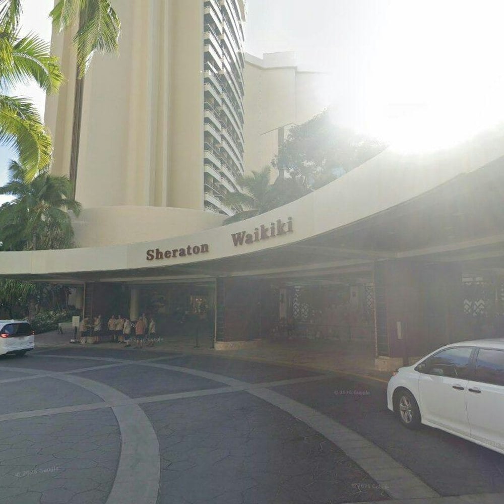 Hinahina Brings Breakfast Buffet Back to Sheraton Waikīkī, With Gray’s Beach History in View