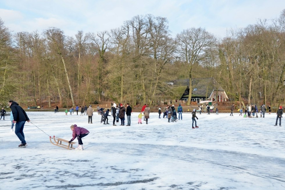 Holland's Dutch Winterfest Returns in December With New Ice Skate Show