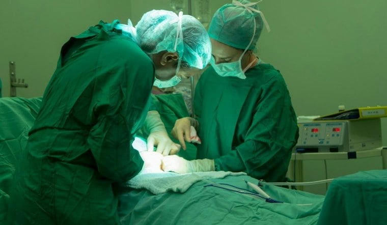 Honolulu Doctor's Decision to Wait Saved Her Stomach From Cancer Surgery