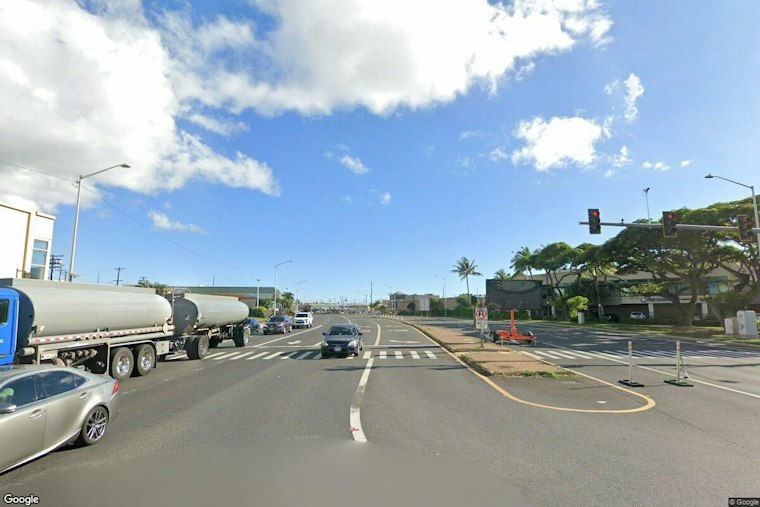 Honolulu Rollover Sends Two to Hospital as Car Flips Into Nimitz Ravine