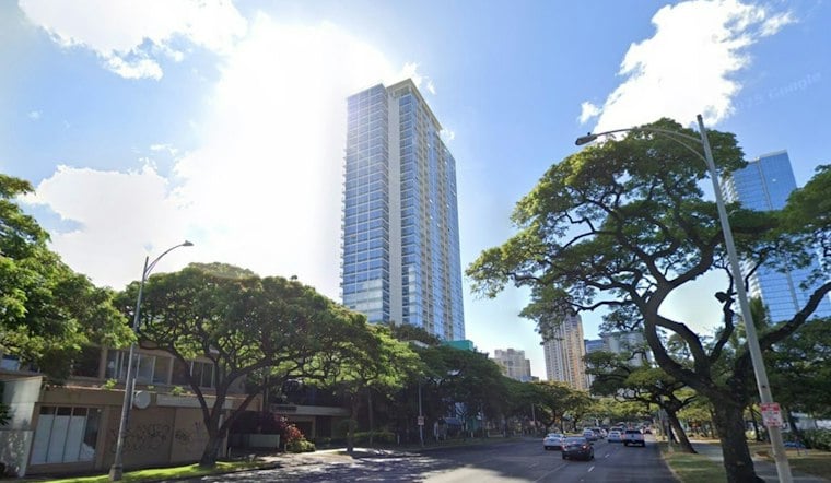 Honolulu Sizzles Before Blustery Trade Winds Whip Oahu