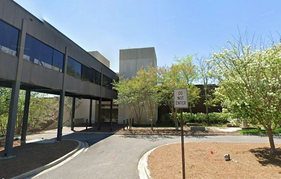 Hoover Approves $827K Lake House Contract, One Council Member Calls It Too Pricey