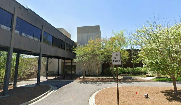 Hoover Approves $827K Lake House Contract, One Council Member Calls It Too Pricey
