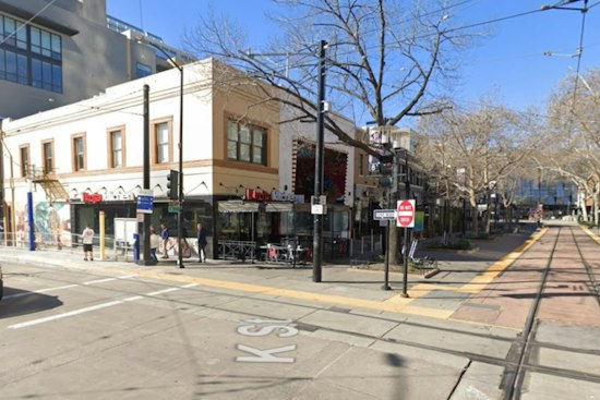Hot Bunz Smash Burgers Set to Take Over Former Chando's Spot in Downtown Sacramento