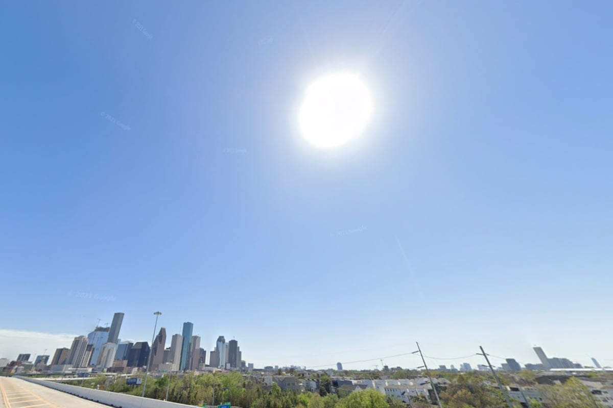 Houston Weather Forecast Sunny 80s And Ozone Alert